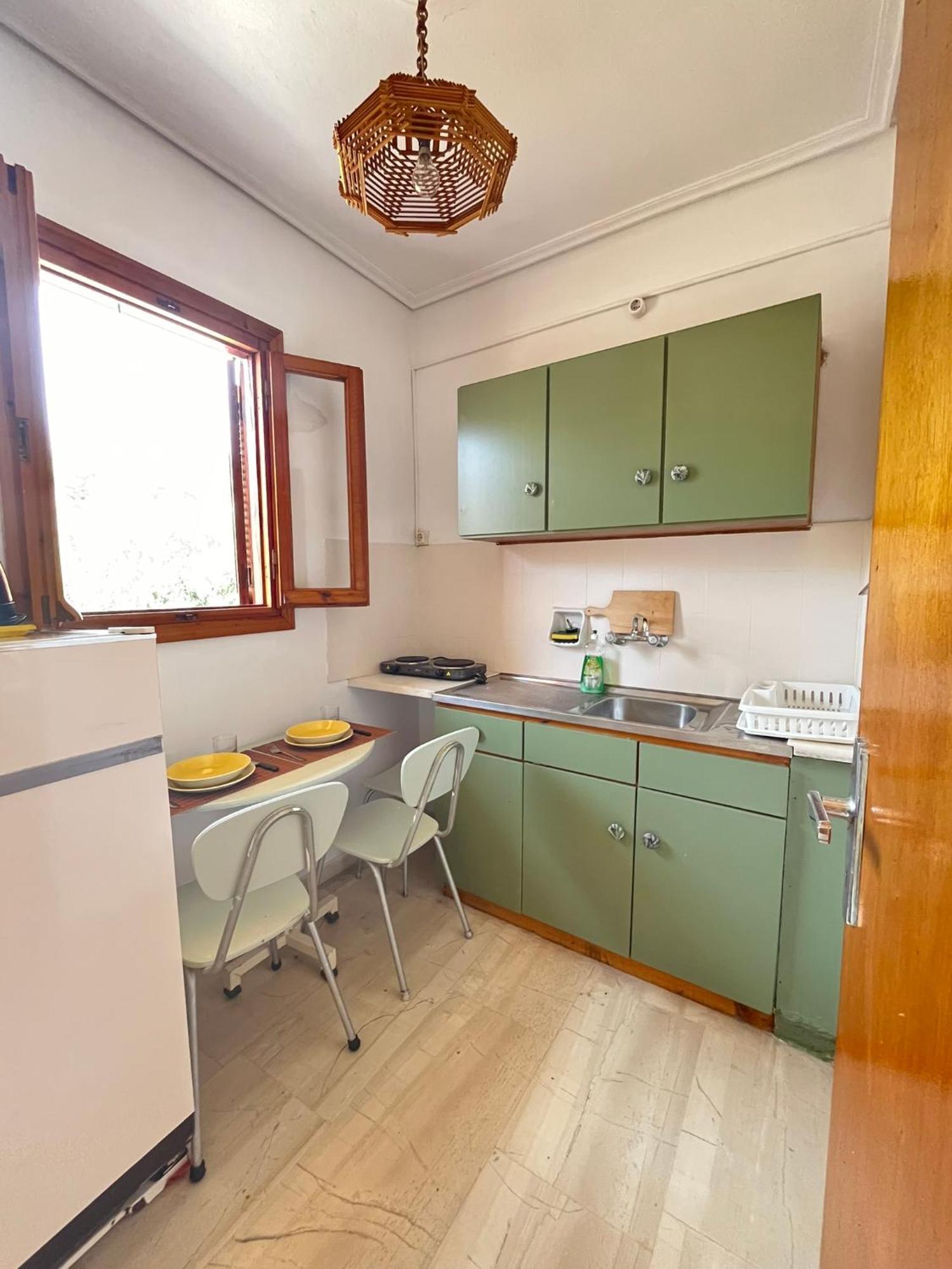 Oelia Rooms & Apartments Agia Marina  외부 사진