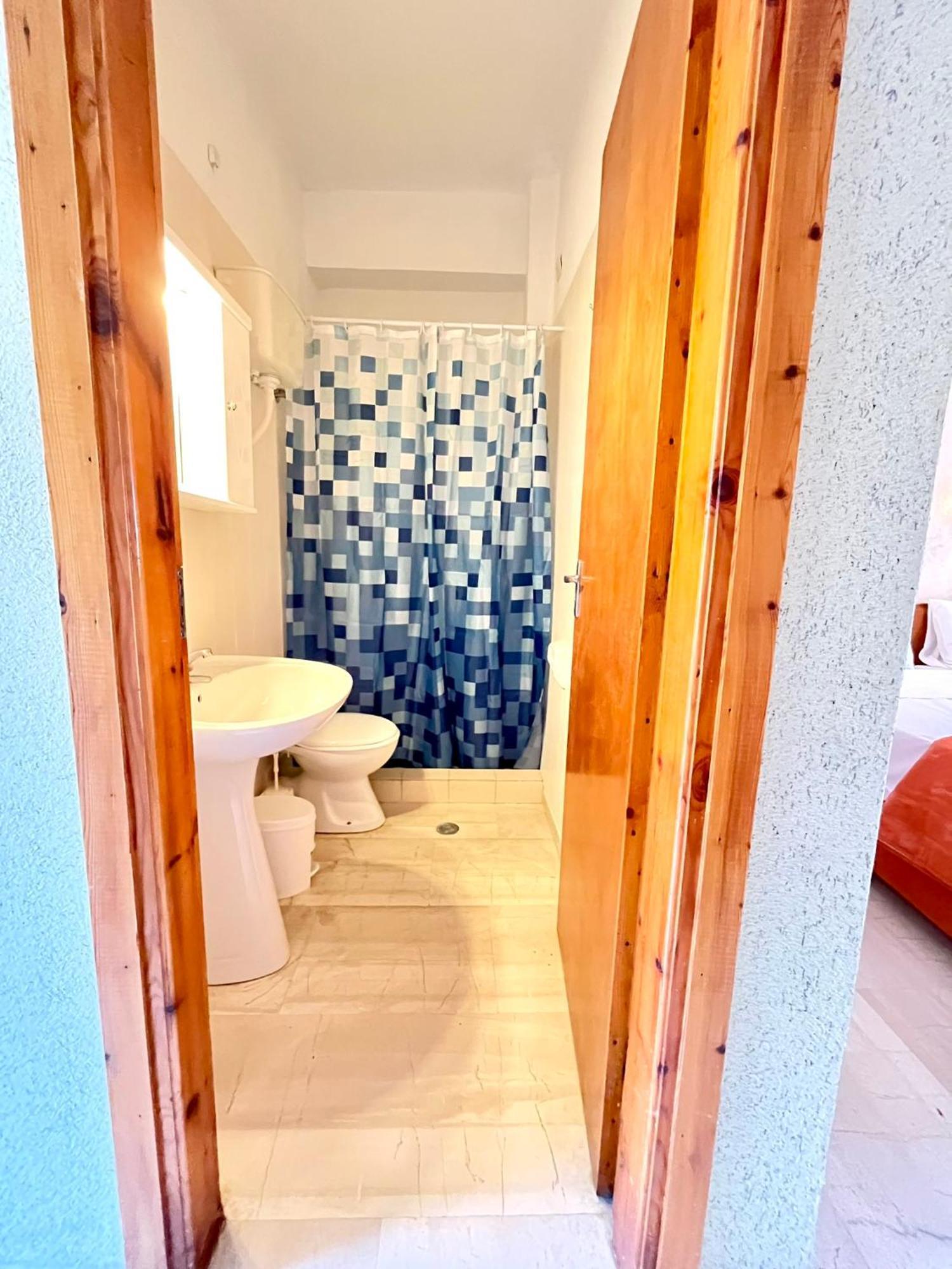 Oelia Rooms & Apartments Agia Marina  외부 사진