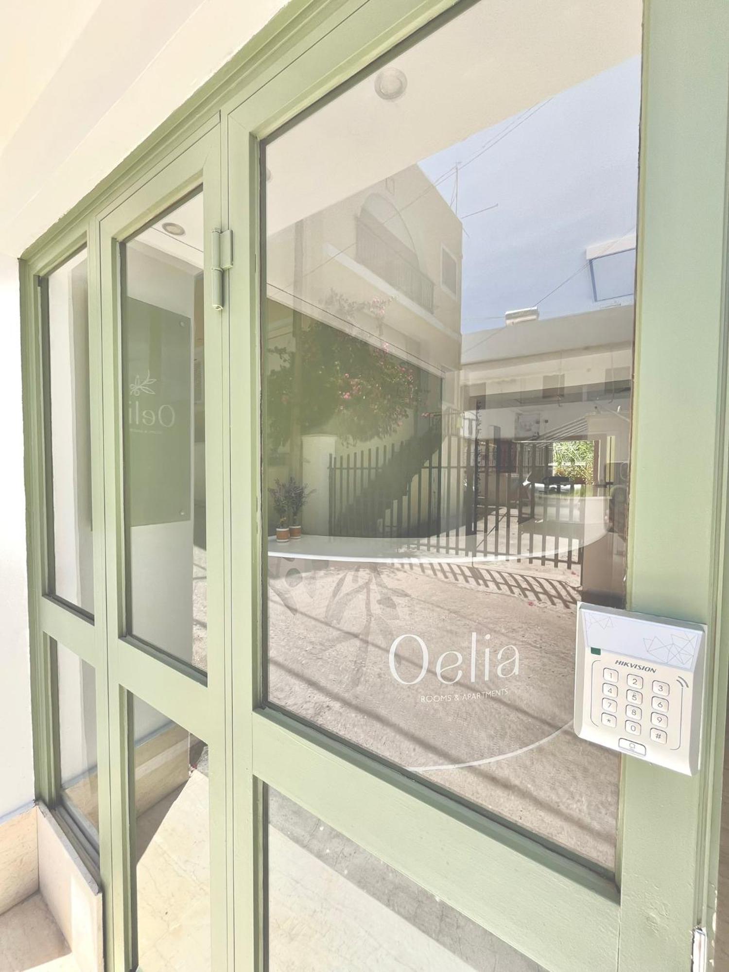 Oelia Rooms & Apartments Agia Marina  외부 사진