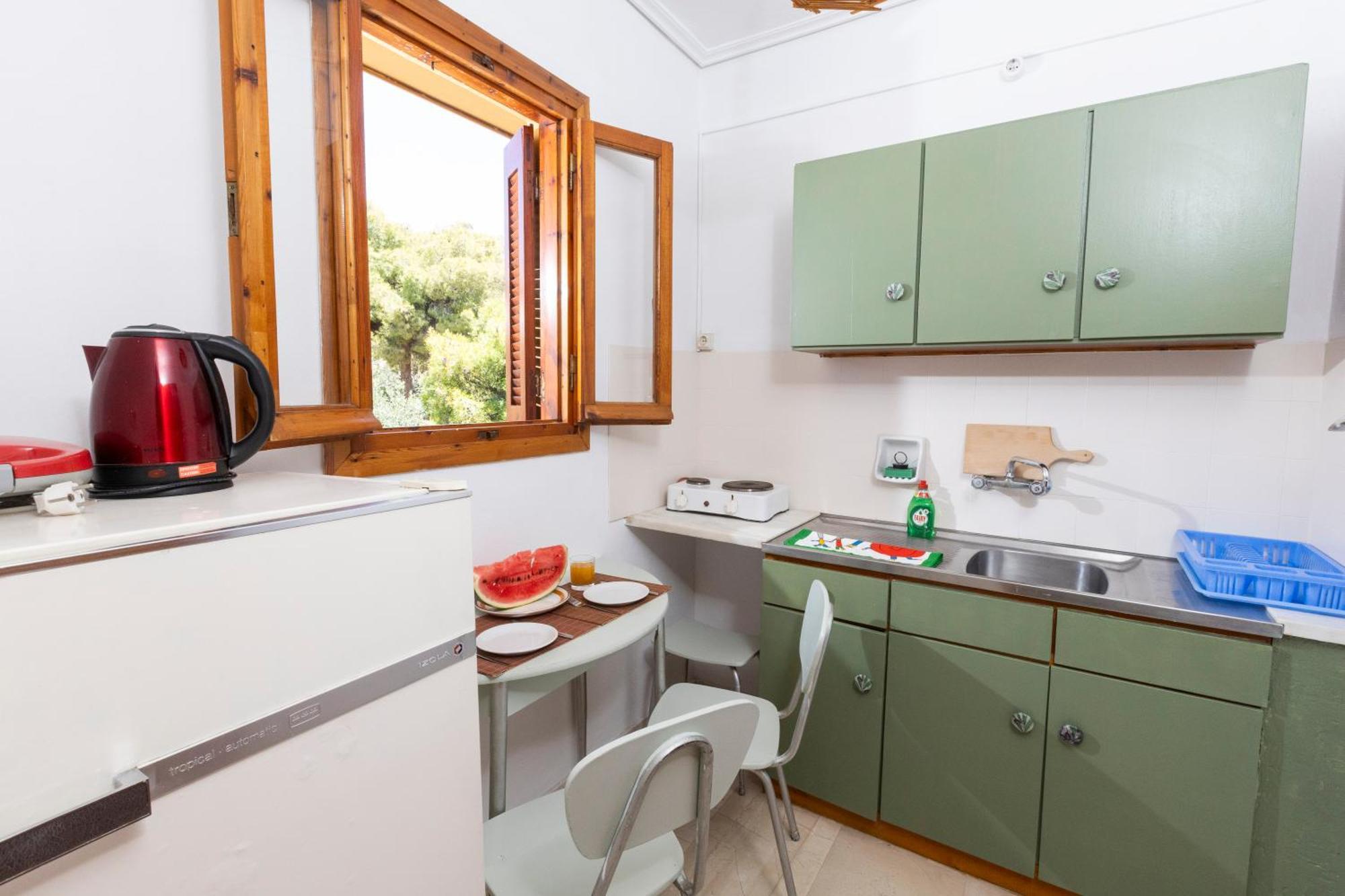 Oelia Rooms & Apartments Agia Marina  외부 사진