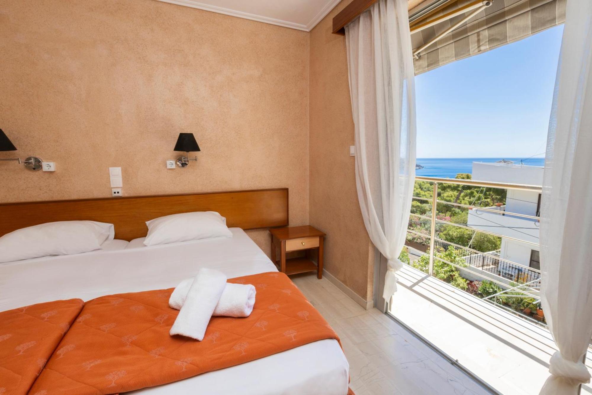 Oelia Rooms & Apartments Agia Marina  외부 사진