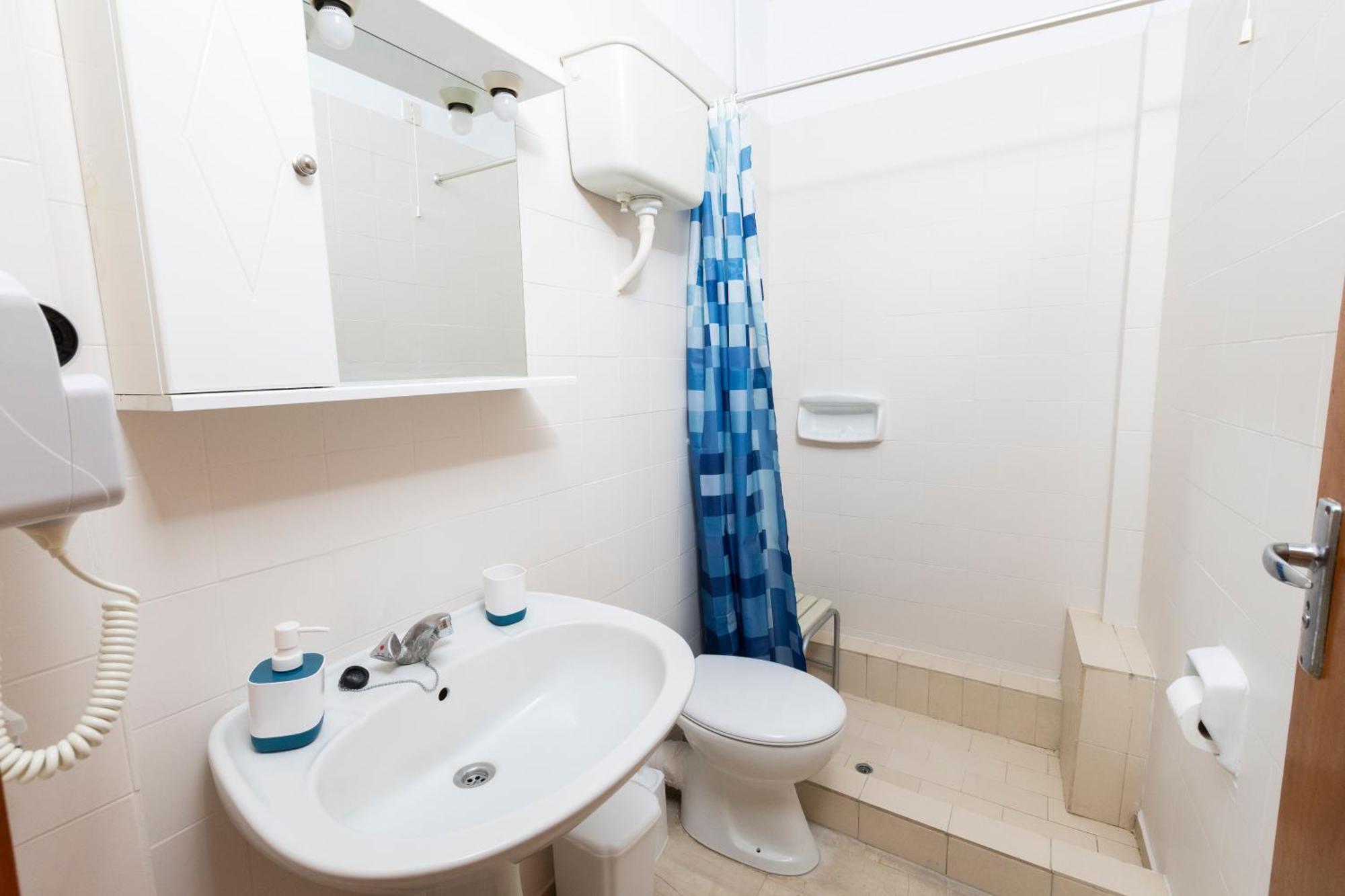 Oelia Rooms & Apartments Agia Marina  외부 사진